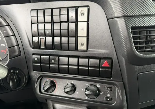 IVECO STRALIS 260S40 E6 Chłodnia Mroźnia Agregat THERMO KING T-1000R 