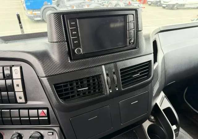 IVECO STRALIS 260S40 E6 Chłodnia Mroźnia Agregat THERMO KING T-1000R 