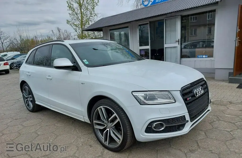 AUDI SQ5 