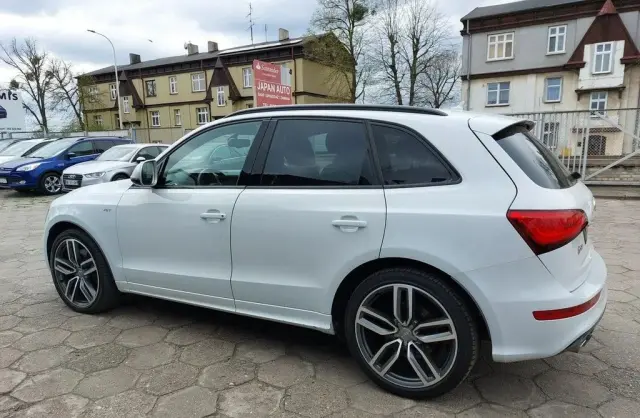 AUDI SQ5 