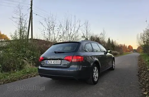 AUDI A4 