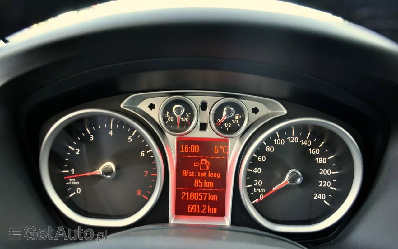 FORD Focus 1.8 FF Platinium X