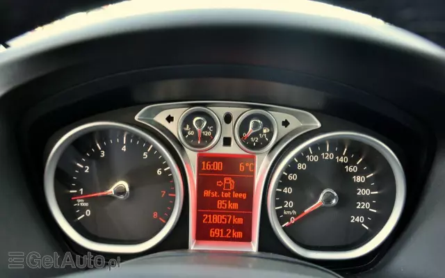 FORD Focus 1.8 FF Platinium X