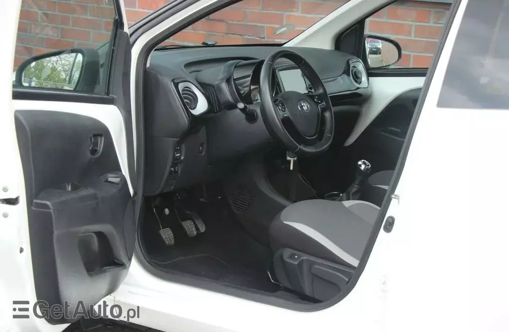 TOYOTA Aygo 
