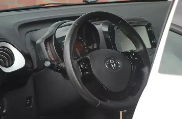 TOYOTA Aygo 