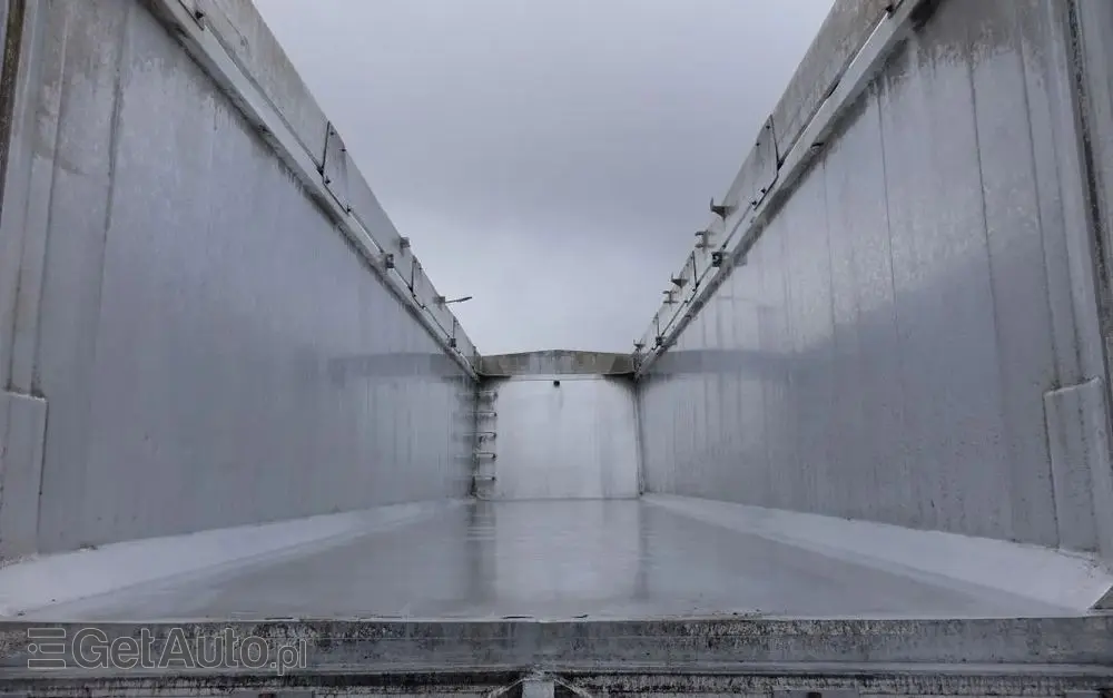 STAS WYWROTKA / S300CX / 44m3 / Z NADSTAWKAMI 52 m3 / ALUMINIOWA / OSIE MERCEDES / OŚ PODNOSZONA / KLAPO-DRZWI / ALUMINIOWE FELGI 