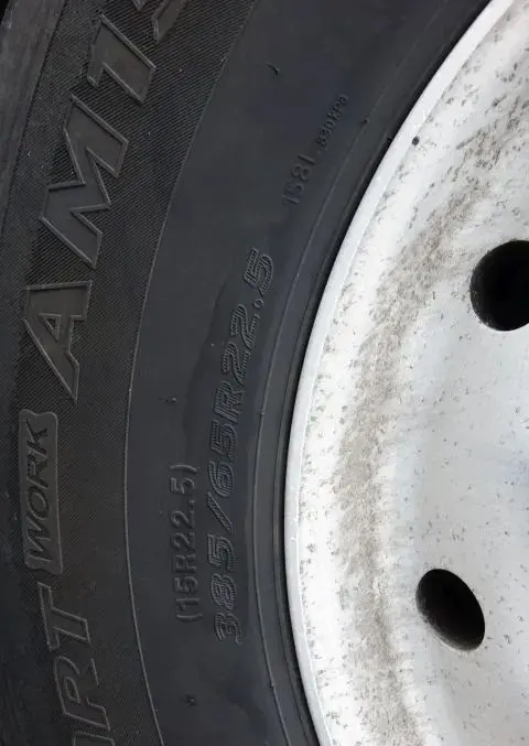 STAS WYWROTKA / S300CX / 44m3 / Z NADSTAWKAMI 52 m3 / ALUMINIOWA / OSIE MERCEDES / OŚ PODNOSZONA / KLAPO-DRZWI / ALUMINIOWE FELGI 