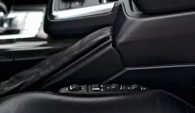 MERCEDES-BENZ Klasa G 