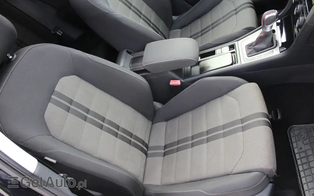 VOLKSWAGEN Golf 1.4 TSI BlueMotion Technology DSG Highline