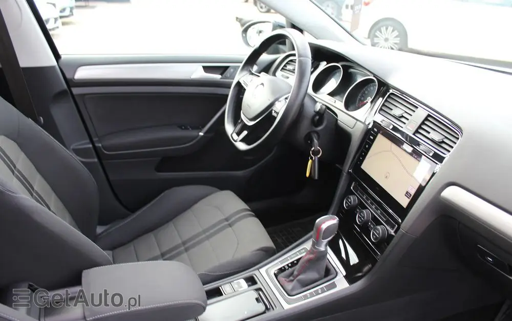 VOLKSWAGEN Golf 1.4 TSI BlueMotion Technology DSG Highline