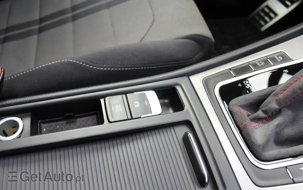 VOLKSWAGEN Golf 1.4 TSI BlueMotion Technology DSG Highline