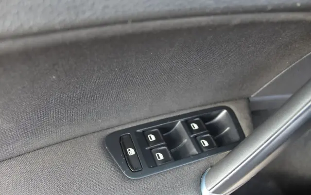 VOLKSWAGEN Golf 1.4 TSI BlueMotion Technology DSG Highline