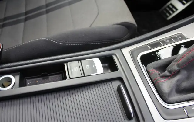 VOLKSWAGEN Golf 1.4 TSI BlueMotion Technology DSG Highline