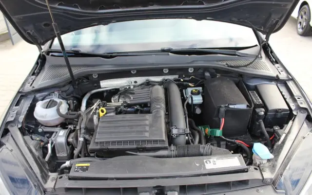 VOLKSWAGEN Golf 1.4 TSI BlueMotion Technology DSG Highline