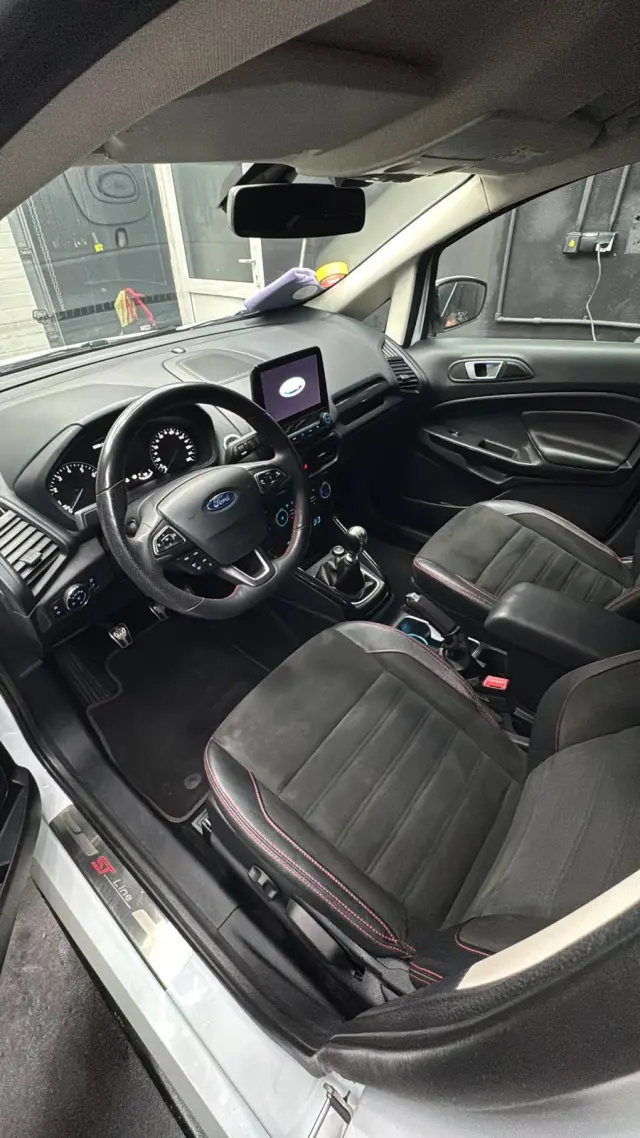 FORD EcoSport ST-Line