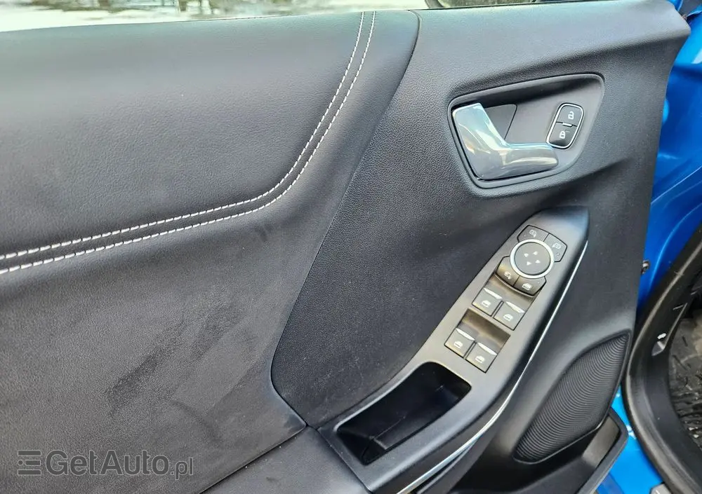 FORD Puma 1.0 EcoBoost Titanium