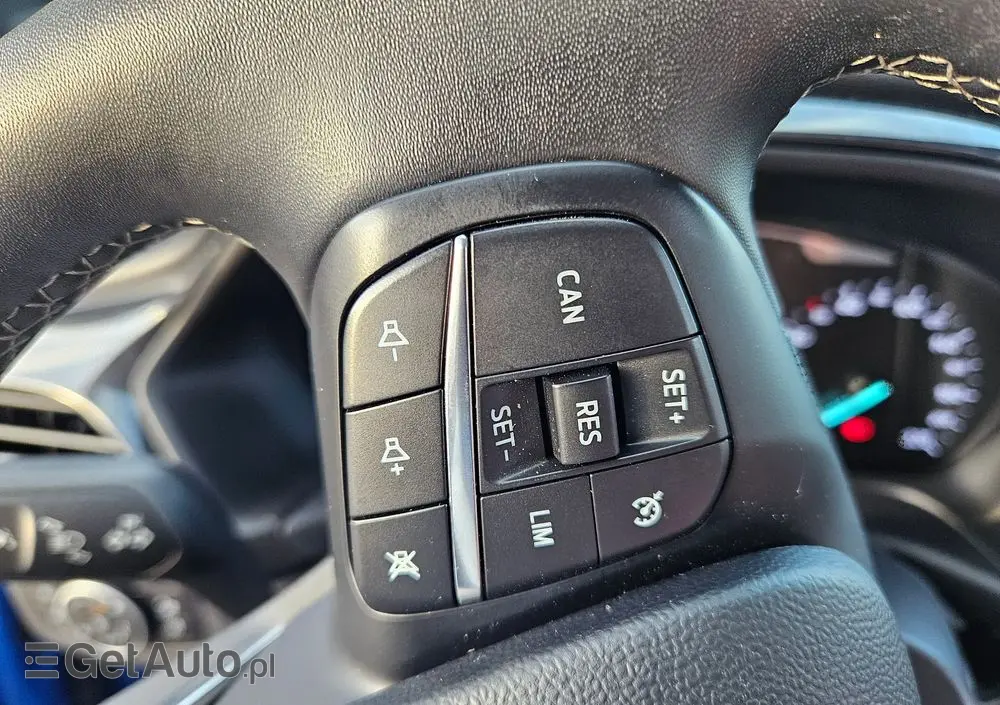 FORD Puma 1.0 EcoBoost Titanium