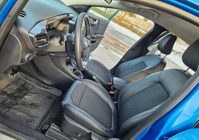 FORD Puma 1.0 EcoBoost Titanium