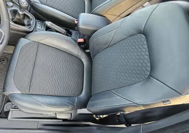 FORD Puma 1.0 EcoBoost Titanium