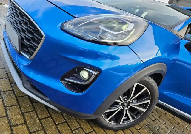 FORD Puma 1.0 EcoBoost Titanium