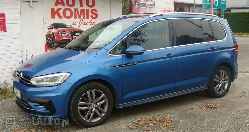 VOLKSWAGEN Touran 