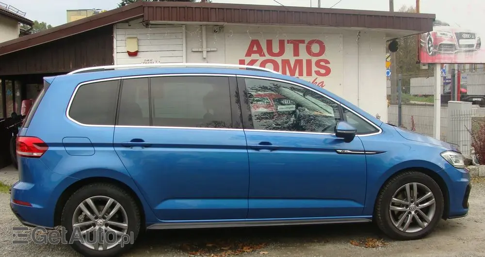VOLKSWAGEN Touran 
