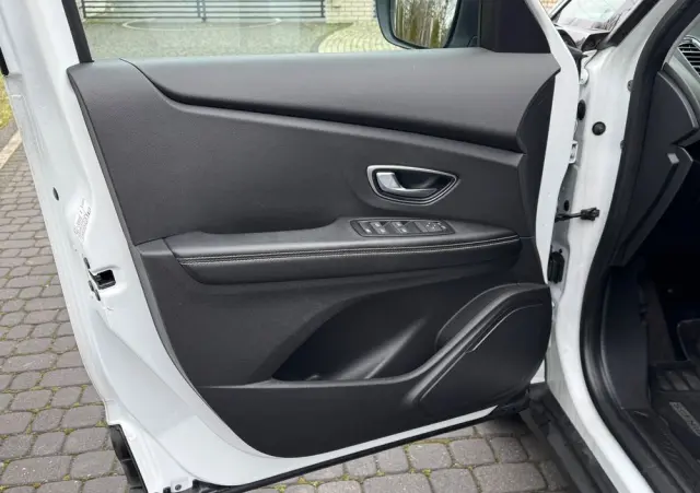 RENAULT Scenic 1.3 TCe Energy Zen EDC