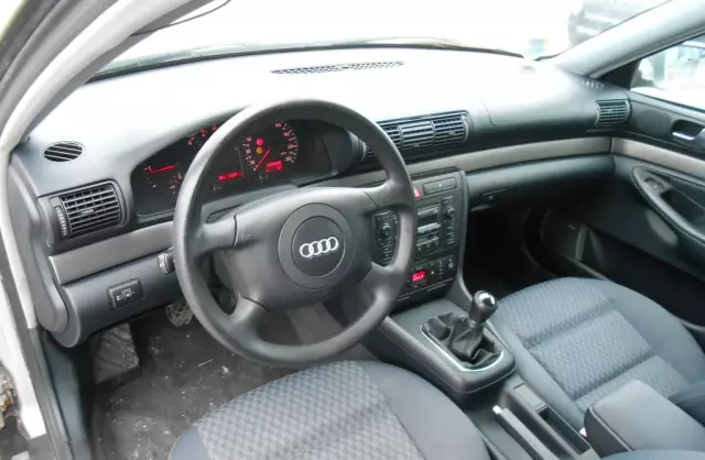AUDI A4 