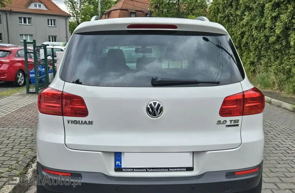 VOLKSWAGEN Tiguan 
