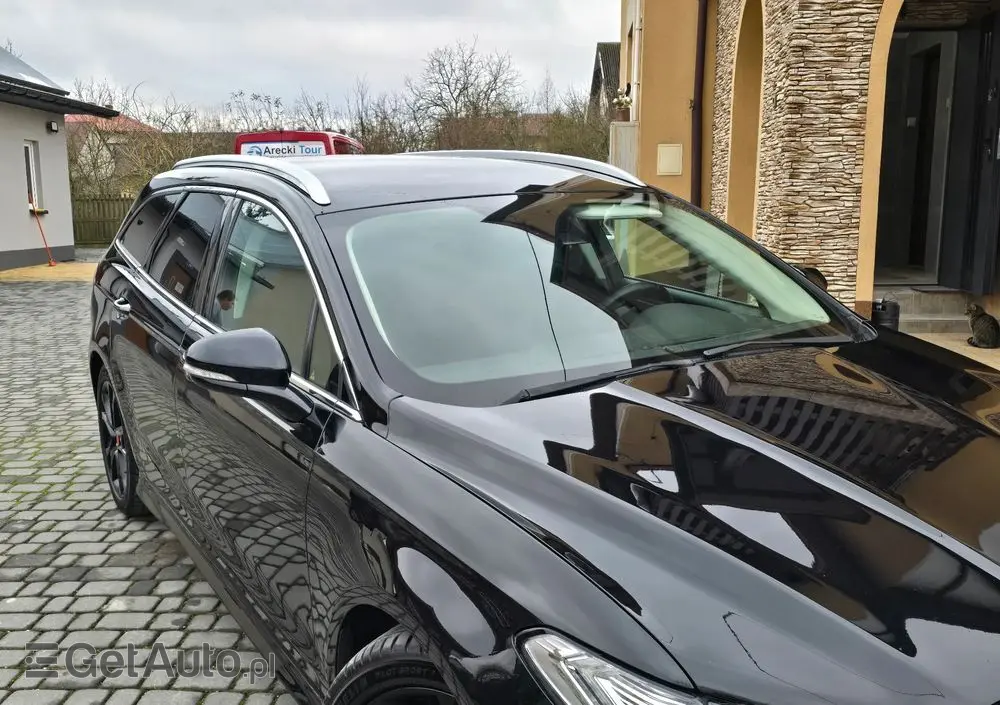 FORD Mondeo 2.0 EcoBoost Titanium S