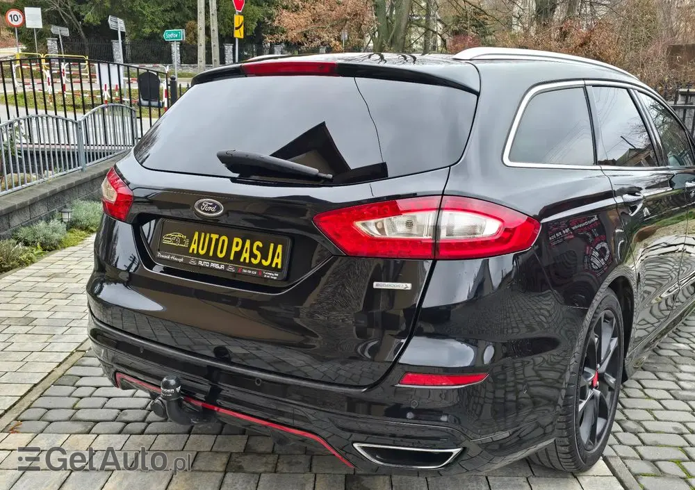 FORD Mondeo 2.0 EcoBoost Titanium S