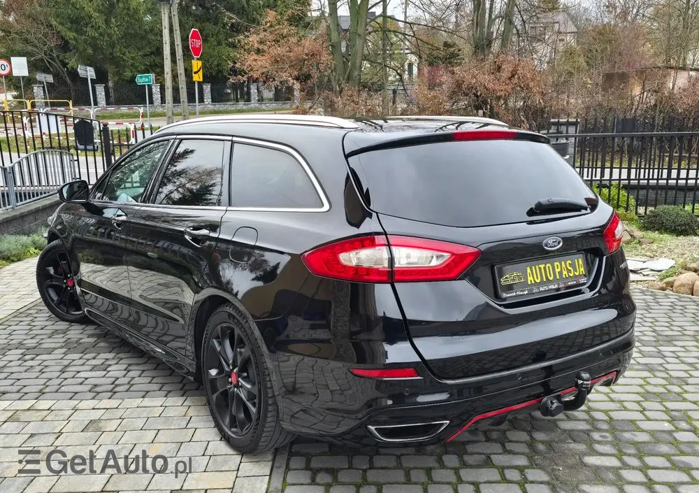 FORD Mondeo 2.0 EcoBoost Titanium S