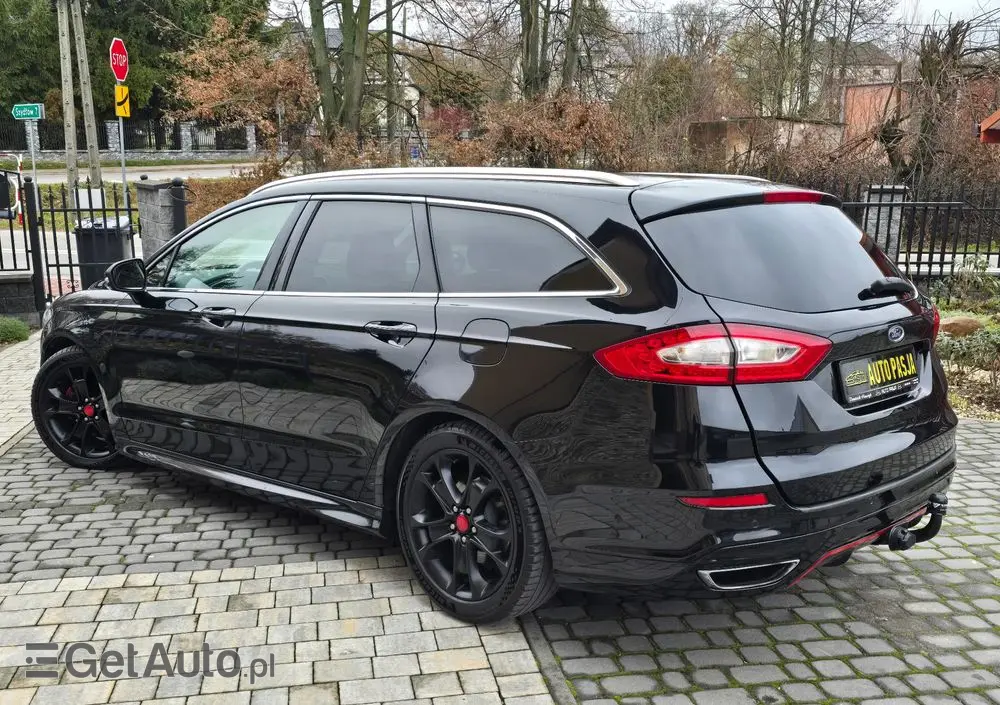 FORD Mondeo 2.0 EcoBoost Titanium S