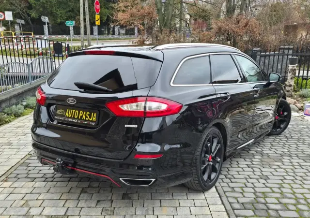 FORD Mondeo 2.0 EcoBoost Titanium S