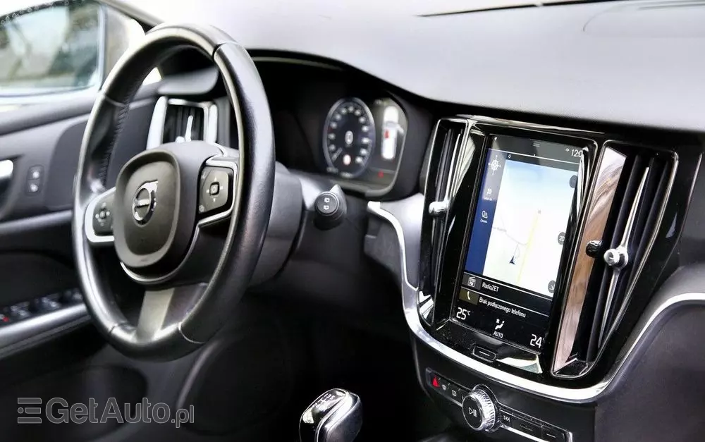 VOLVO V60 D3 Drive-E Momentum