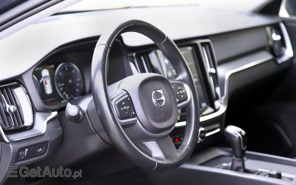 VOLVO V60 D3 Drive-E Momentum