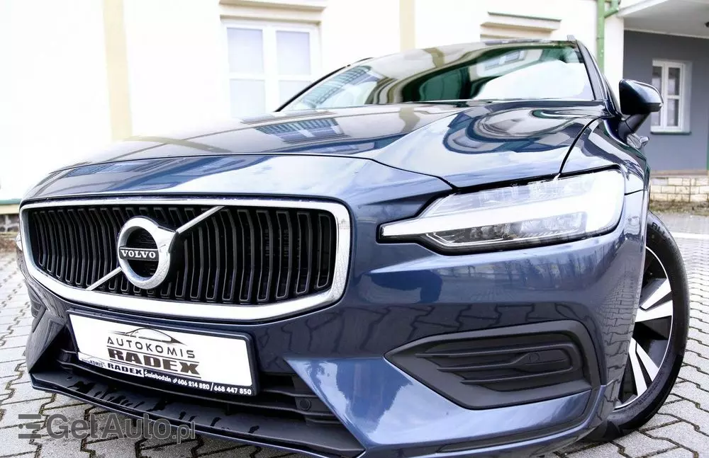 VOLVO V60 D3 Drive-E Momentum
