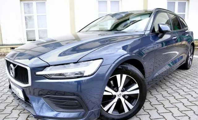 VOLVO V60 D3 Drive-E Momentum