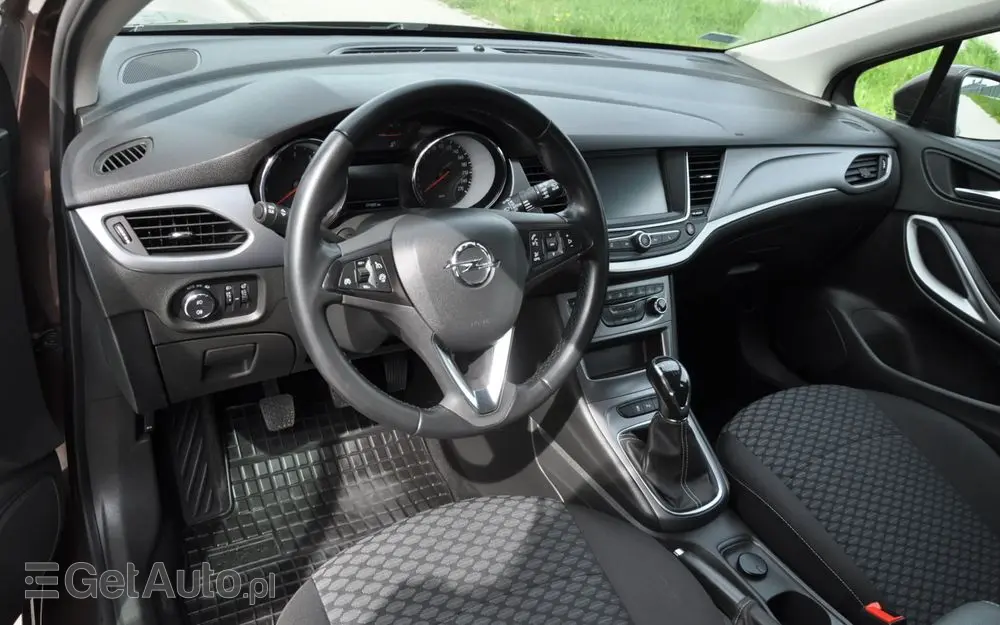 OPEL Astra 1.4 T Enjoy