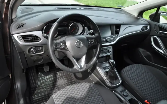 OPEL Astra 1.4 T Enjoy