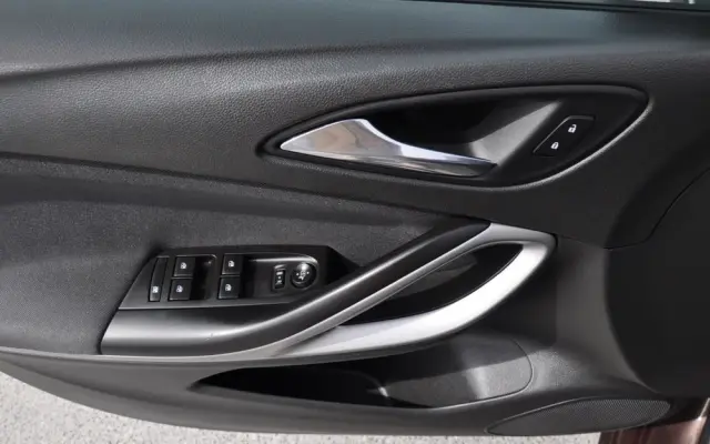 OPEL Astra 1.4 T Enjoy