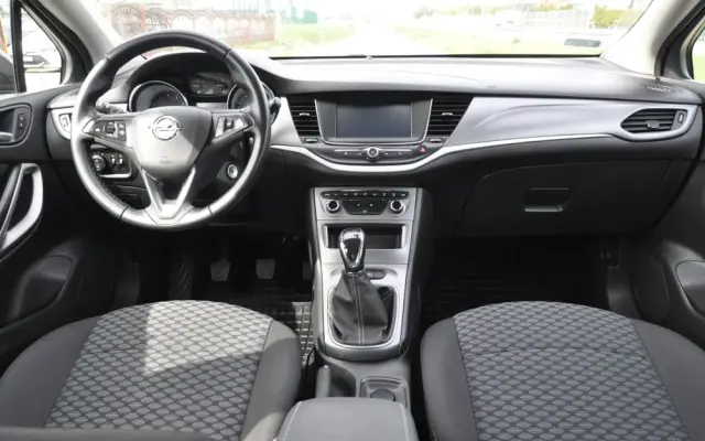 OPEL Astra 1.4 T Enjoy