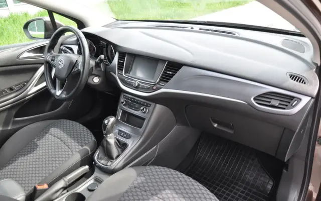 OPEL Astra 1.4 T Enjoy