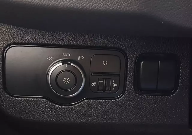 MERCEDES-BENZ Sprinter KONTENER 8EP 4,13x2,17x2,30 KLIMA 314 CDI MANUAL KRAJOWY 