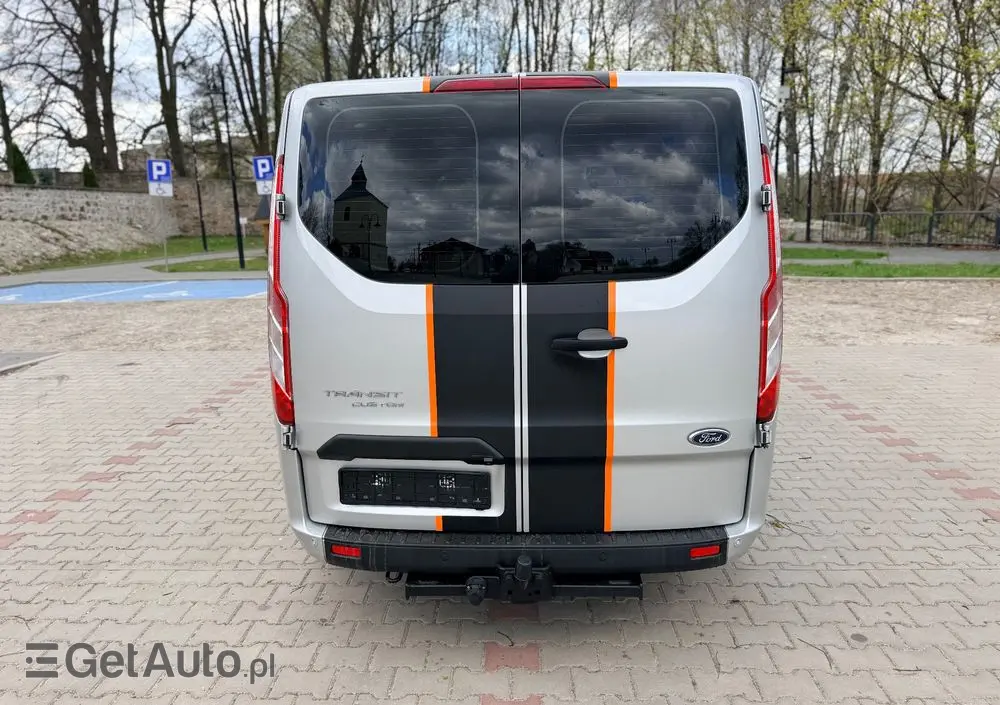 FORD TRANSIT CUSTOM  LIFT 2020r/ Webasto / 2,0 TDCI/130KM/KAMERA/BIX-ENON/ EURO 6/ASO/NISKI PRZEBIEG/LED/HAK/FV23%/6-DZWI/LONG 