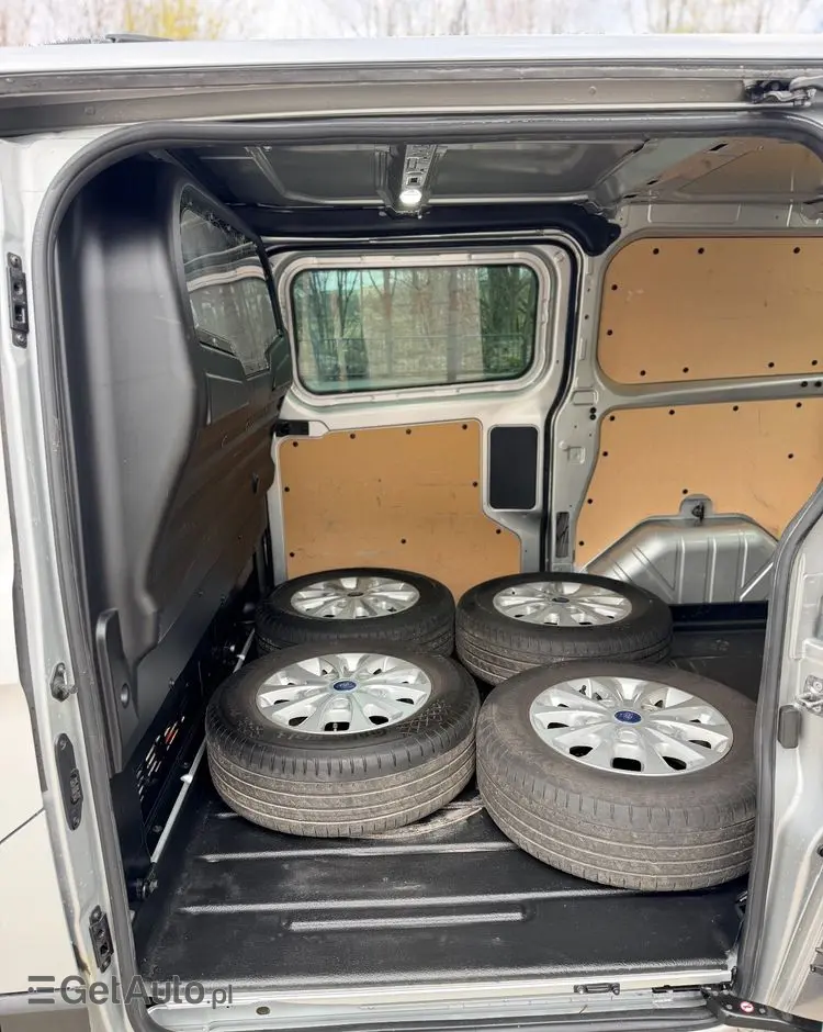 FORD TRANSIT CUSTOM  LIFT 2020r/ Webasto / 2,0 TDCI/130KM/KAMERA/BIX-ENON/ EURO 6/ASO/NISKI PRZEBIEG/LED/HAK/FV23%/6-DZWI/LONG 