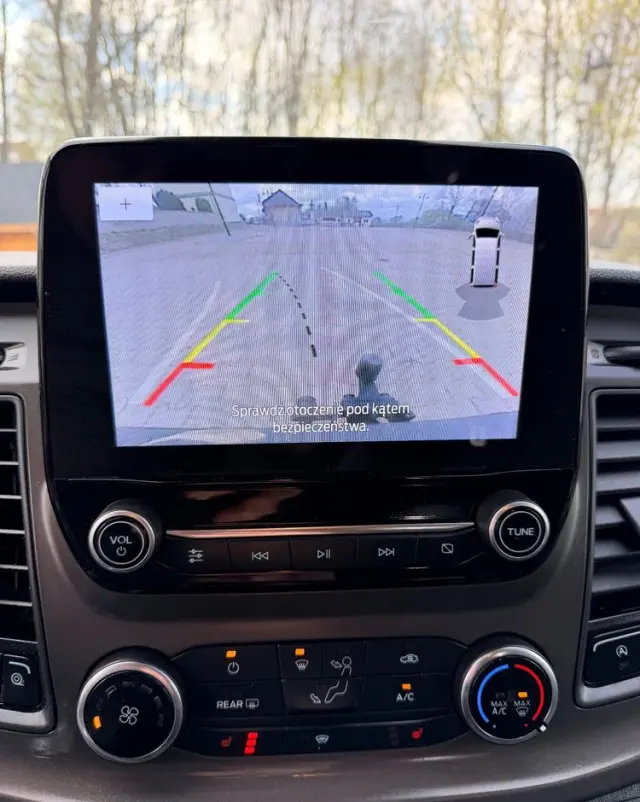 FORD TRANSIT CUSTOM  LIFT 2020r/ Webasto / 2,0 TDCI/130KM/KAMERA/BIX-ENON/ EURO 6/ASO/NISKI PRZEBIEG/LED/HAK/FV23%/6-DZWI/LONG 