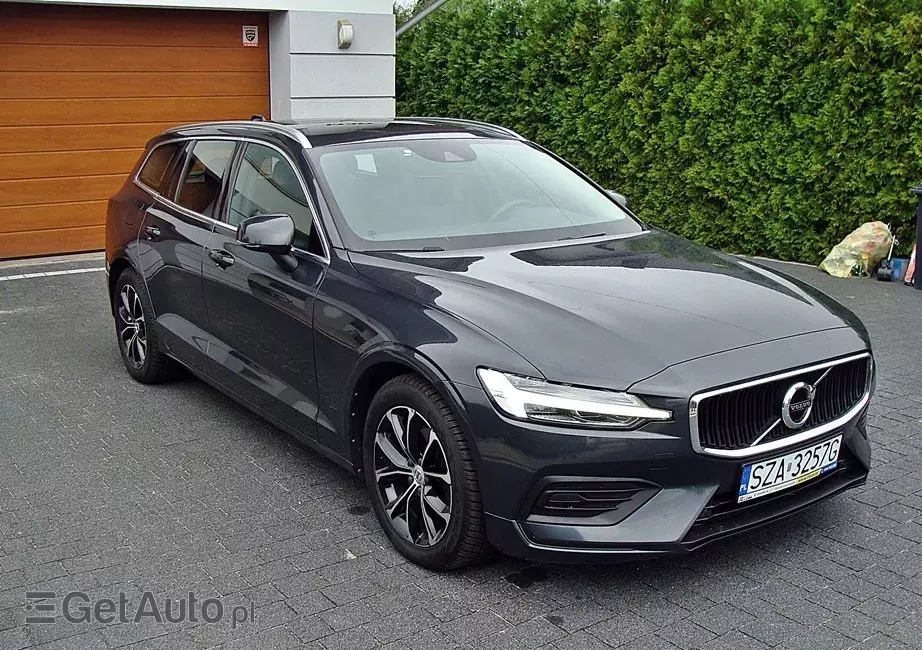 VOLVO V60 D3 Momentum