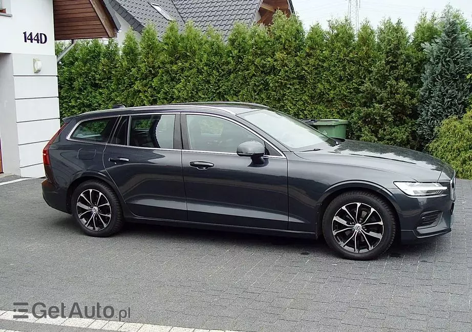 VOLVO V60 D3 Momentum
