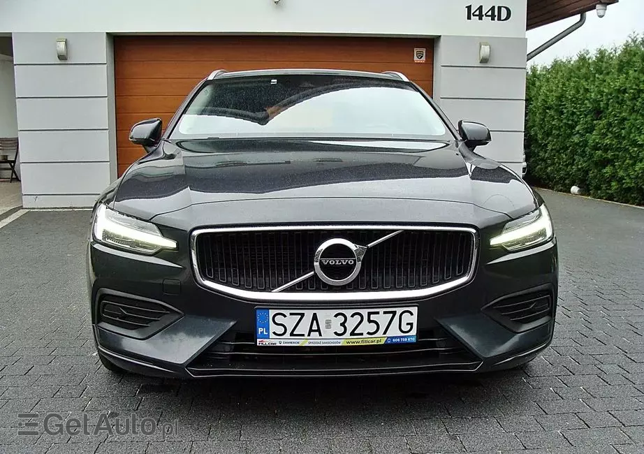 VOLVO V60 D3 Momentum